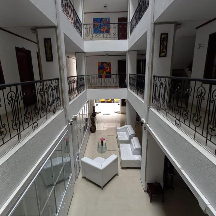 Hotel del Parque Davinchi Calarcá Exterior foto